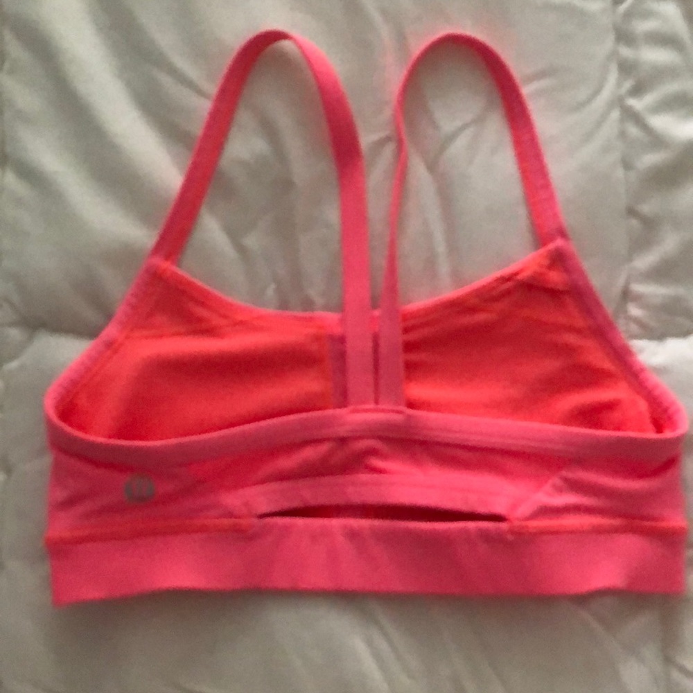 Coral Lulumon mesh back vented bra size 4